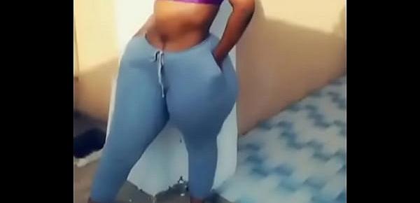  African girl big ass (wide hips)